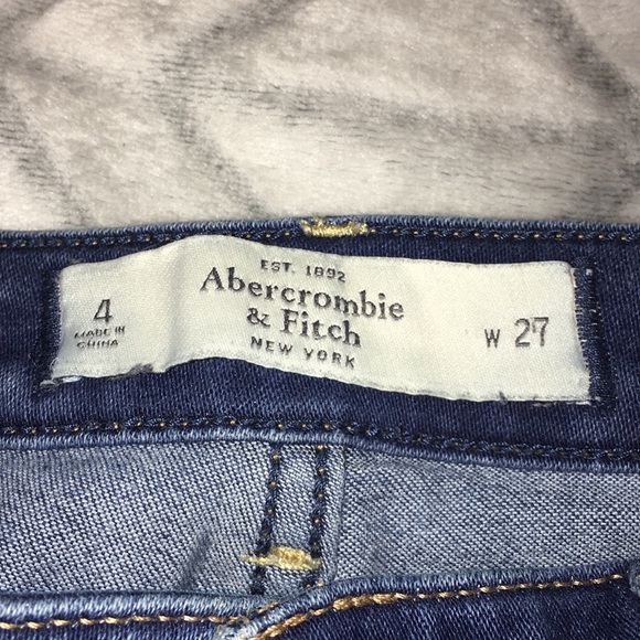 Abercrombie & Fitch | Sweater And Skinny Jeans - Picture 8 of 8